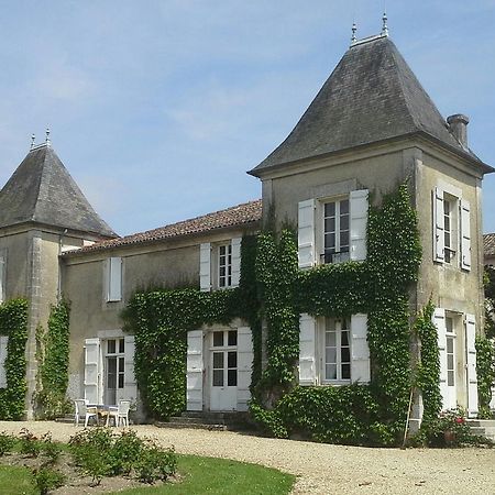 Bed and Breakfast Le Logis De Ruelle Exterior foto